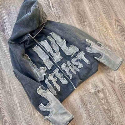 comprar Camiseta com bordados vintage coloridos com fecho fechado e aplicativo distressed online manufacture